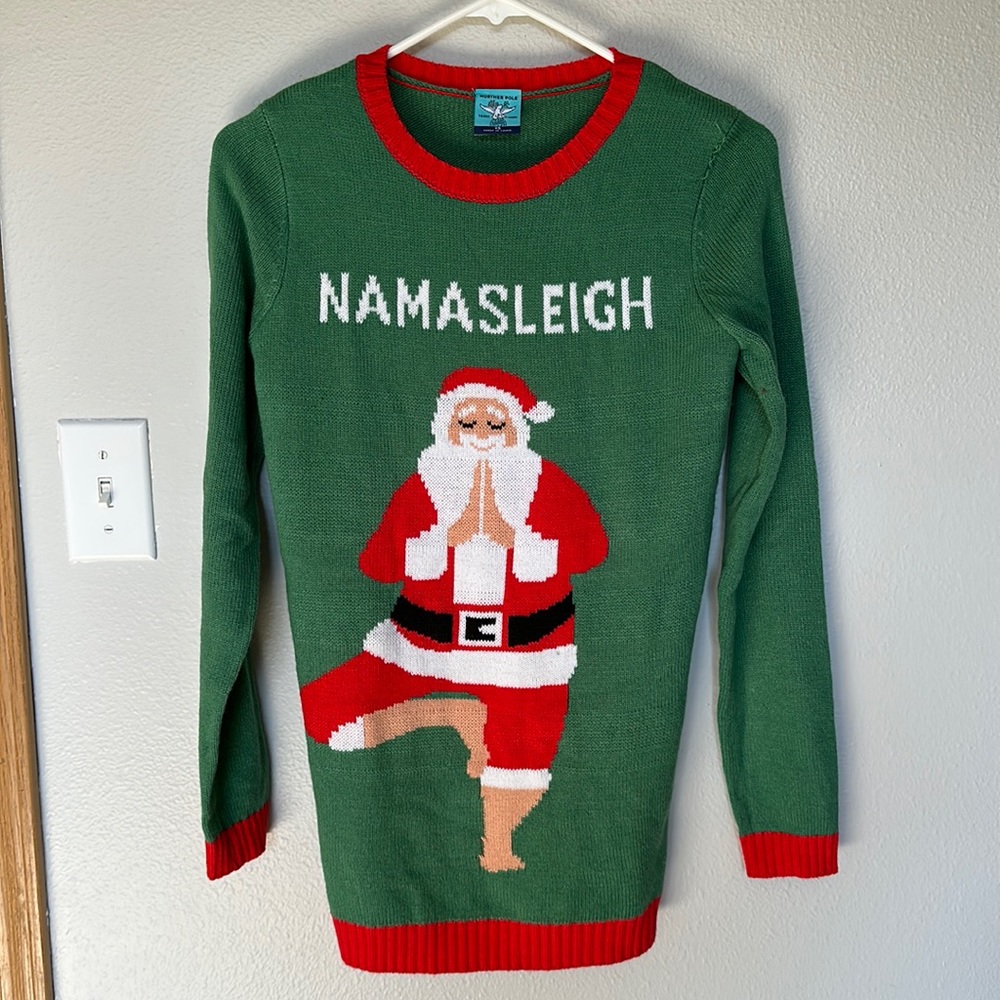 Women’s Christmas sweater size xs